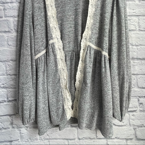 Knox Rose Women’s Gray Super Soft Cardigan Cream Lace Trim Opening Size X-Large - Picture 2 of 8